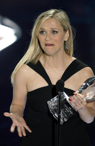 Reese @ 2009 People’s Choice Awards