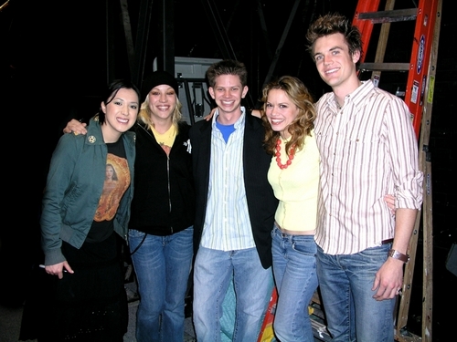  Bethany and her 老友记 from the OTH gang