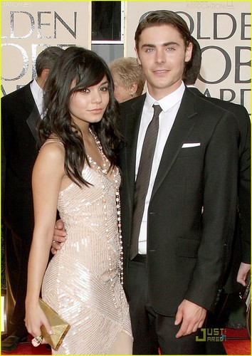 Vanessa @ 2009 Golden Globe Awards 