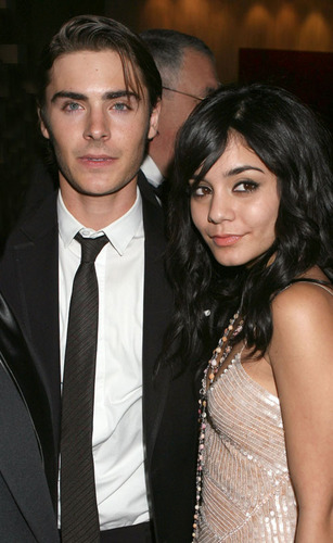 Zac @ 2009 Golden Globe After Party