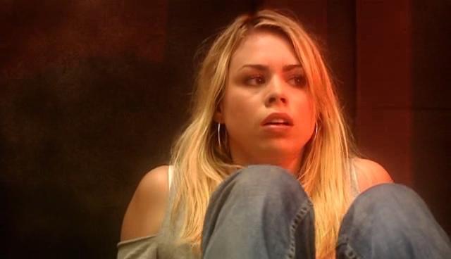 1x02 End of the World Screencap Rose Tyler 