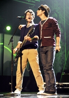  Jonas Brothers - 2008 American musique Awards Rehearsals