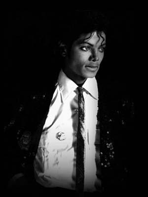 http://images2.fanpop.com/images/photos/3600000/Michael-Jackson-80s-music-3642500-300-400.jpg
