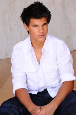  Taylor Lautner <3