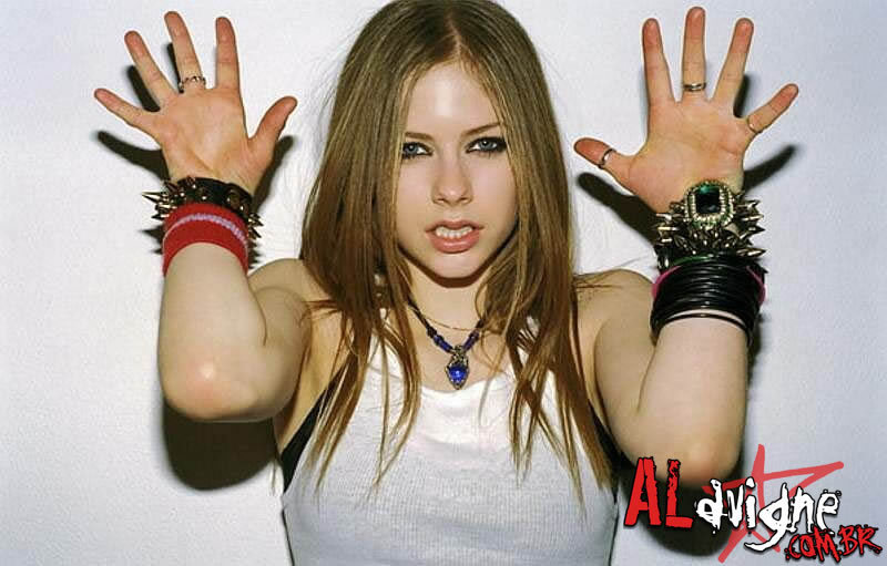 (HOT CELEBRITIES: Avril Lavigne Hot Hollywood Singer). avril hot
