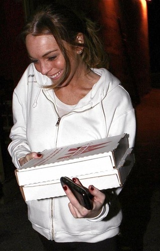 Lindsay Delivery пицца Girl