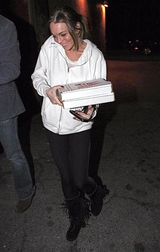  Lindsay Delivery pizza, bánh pizza Girl