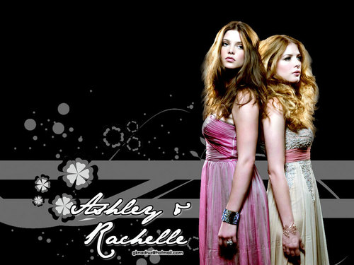  Rachelle & Ashley