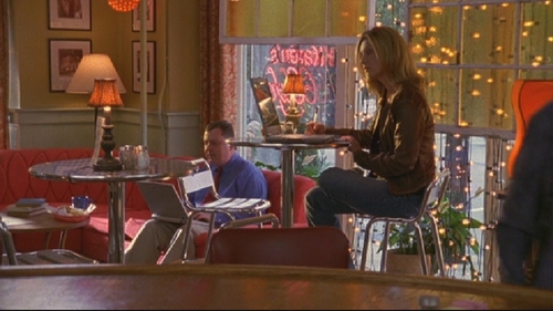 Peyton & Ellie at Karen's Cafe