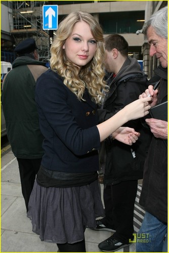 Taylor Swift in London