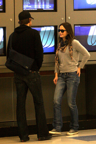  John and Emily Blunt at LAX Airport 17 February 2009