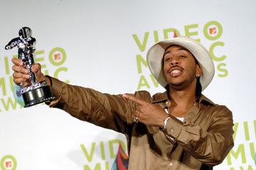 L @ 2005 MTV VMA's