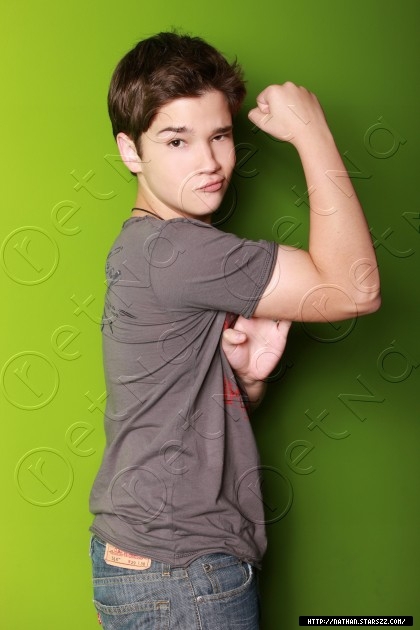 how old is nathan kress 2011. Nathan