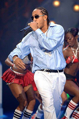  Performing @ MTV VMA's 2005
