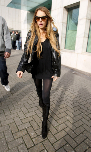 Lindsay with Sam Shopping in London