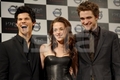 Tokyo Press Conference: Rob, Kristen, and Taylor - twilight-series photo