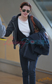Kristen Stewart leaving Vancouver - twilight-series photo