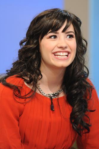 Demi on CBS Early tampil