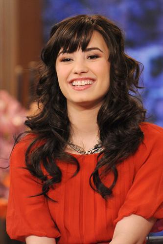  Demi on The Morning Zeigen with Mike and Juliet