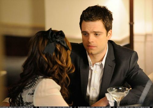  Leight and Seb as Blair and Carter (2x18)