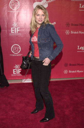  Naomi @ 1st Annual EIF Liebe Rocks konzert Honoring Bono February 14, 2002