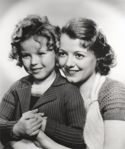  Shirley Temple in Change of coração
