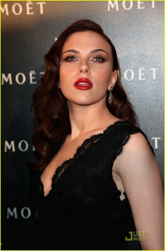  Scarlett @ Moet and Chandon Party
