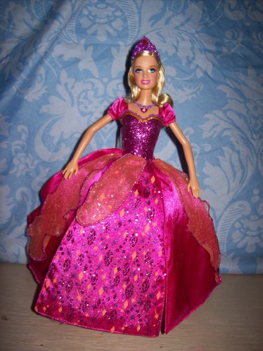  Barbie in the diamond istana, castle
