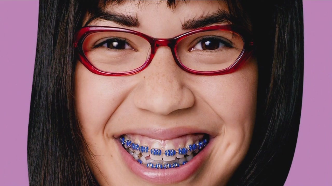 ugly betty Image: 3x18 A Mother of a Problem.