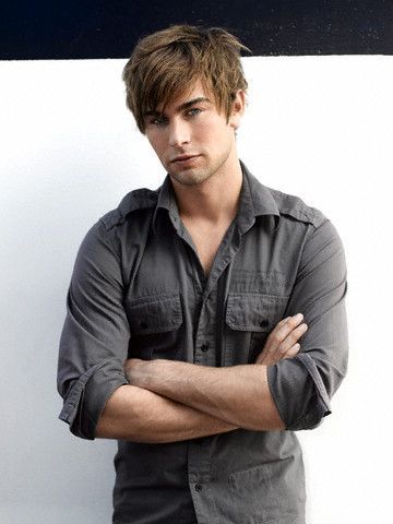 http://images2.fanpop.com/images/photos/5500000/Chace-Crawford-nate-archibald-5505397-360-480.jpg