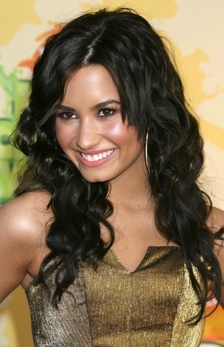 Demi Lovato at the 2009 kids choice awards