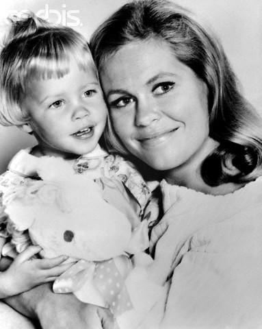  Elizabeth as Samantha In Bewitched