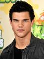 Taylor Lautner  - jacob-black photo