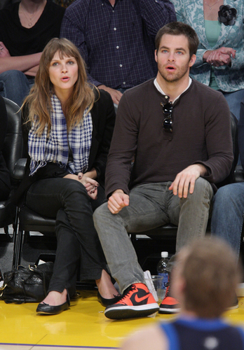  যশস্বী at the Lakers game (09)