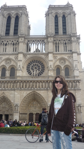 Melon at Notre Dame de Paris!