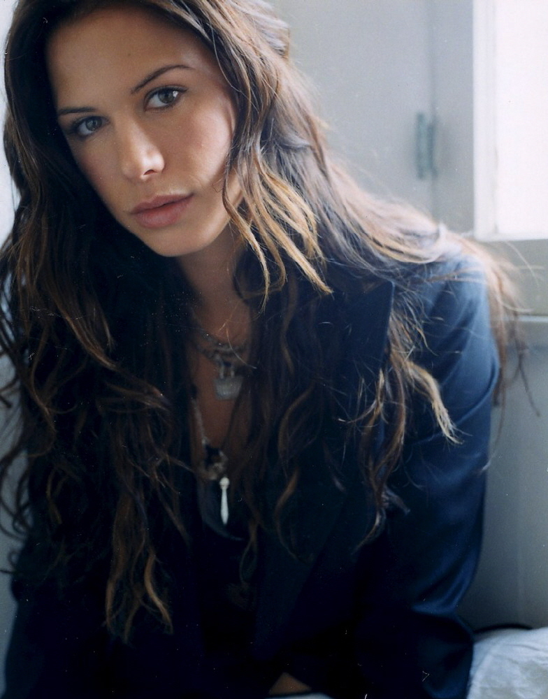 Rhona Mitra - Picture Colection