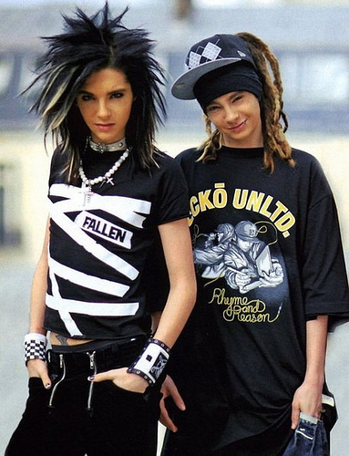  This one also has Bill in it, but Tom is WAY cuter!