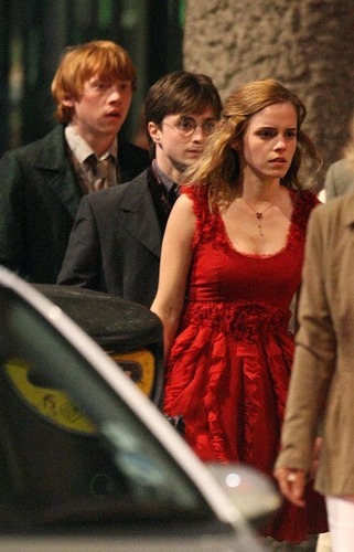  Emma Watson and Daniel Radcliffe: Harry Potter Pals