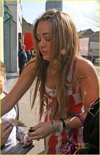  Miley Cyrus in ロンドン