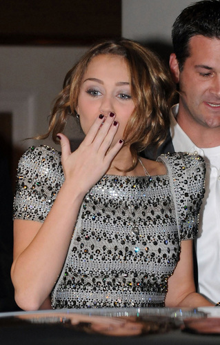  Miley @ Hannah Montana: The Movie UK Premiere