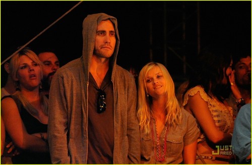 Reese and Jake during the Jenny Lewis performance at the 2009 Coachella Music Festival (April 18)