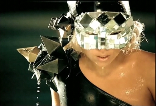  Lady GaGa - Poker Face