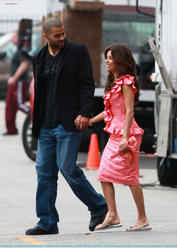  Tony Parker visits his wife Eva Longoria Parker on the set of "Desperate Housewives" in Los Angeles