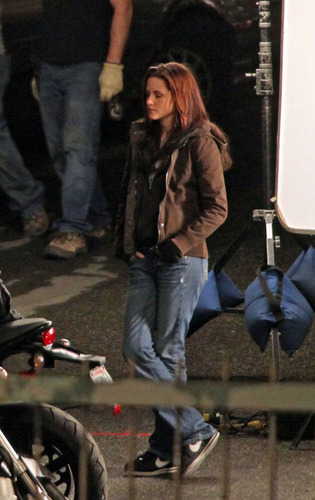  On the set of “New Moon” - May 2