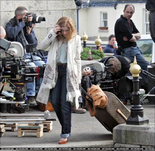 Amy Filming "Leap Year" - April 20, 2009