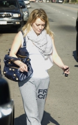  Hilary Duff leaving a Pilates Class in Toluca Lake