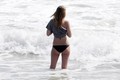 Leighton at LA Beach - gossip-girl photo