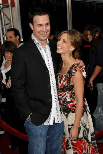 smg and freddie <3