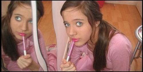 Maddie with lipgloss