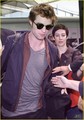 Robert Pattinson arriving in Nice - May 18 - twilight-series photo